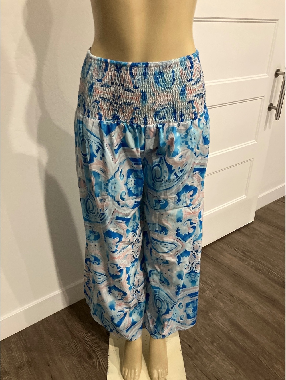 NIB Women's Blue and Pink Patterned Wide Leg Pants with Smocked Waist